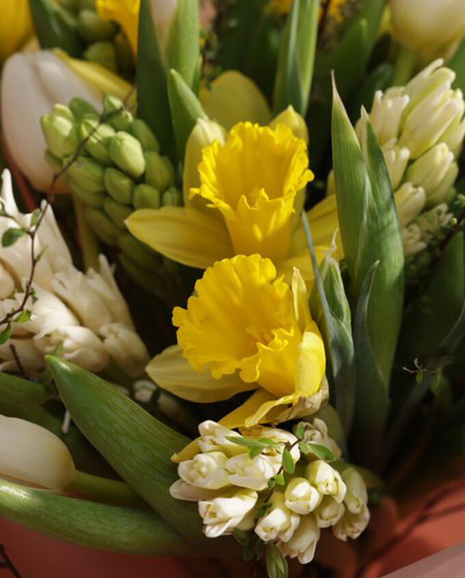midnight romance bouquet - Image 2