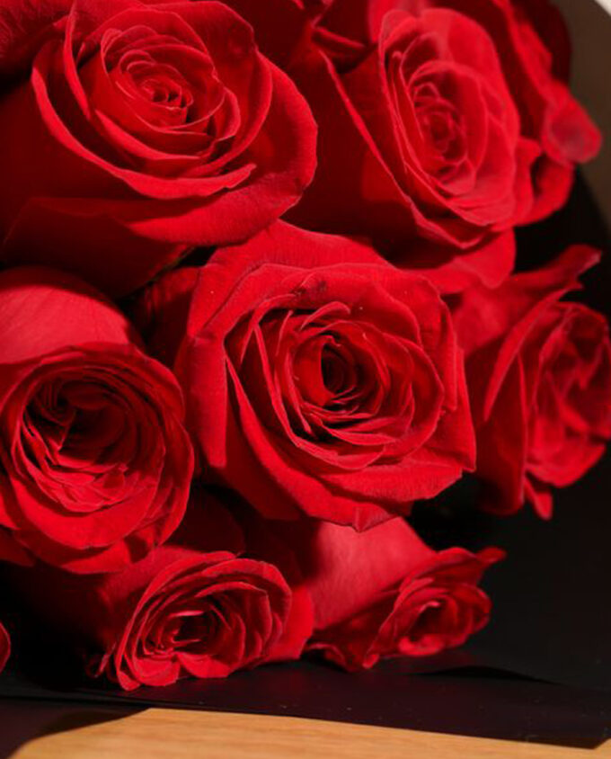 ruby radiance rose bouquet - Image 2