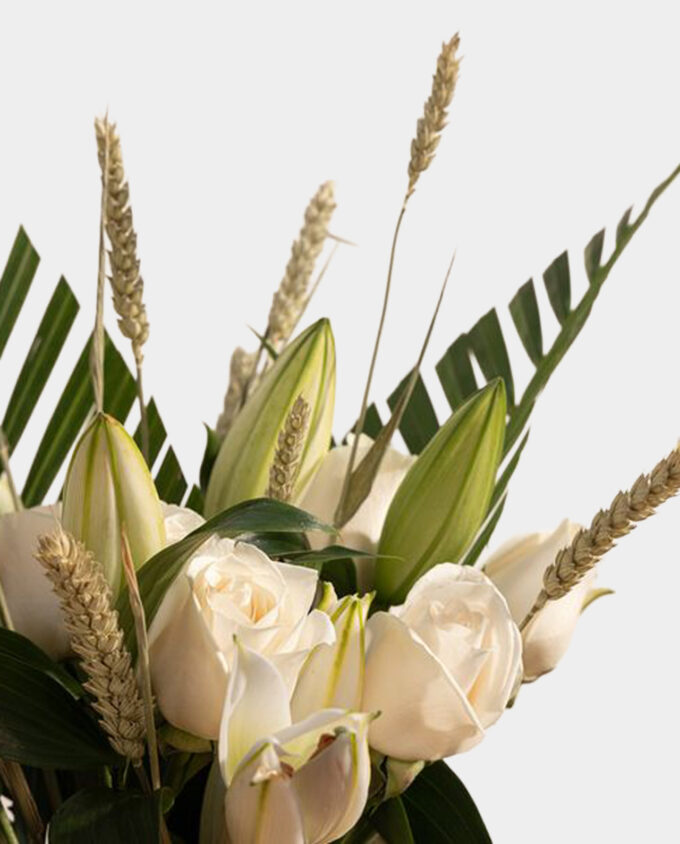 angels embrace vase