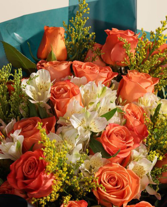 sunny cheer graduation bouquet - Image 2