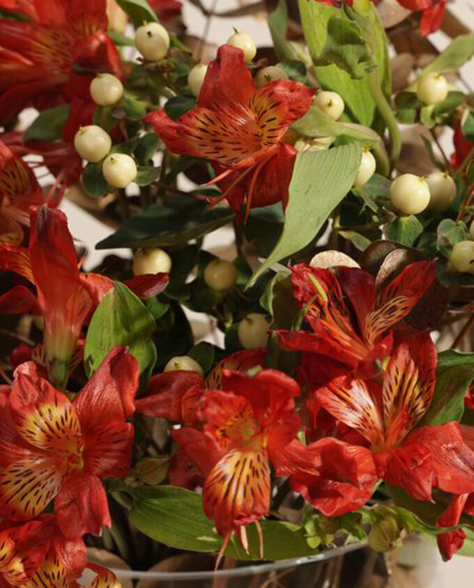 floral essence vase - Image 2