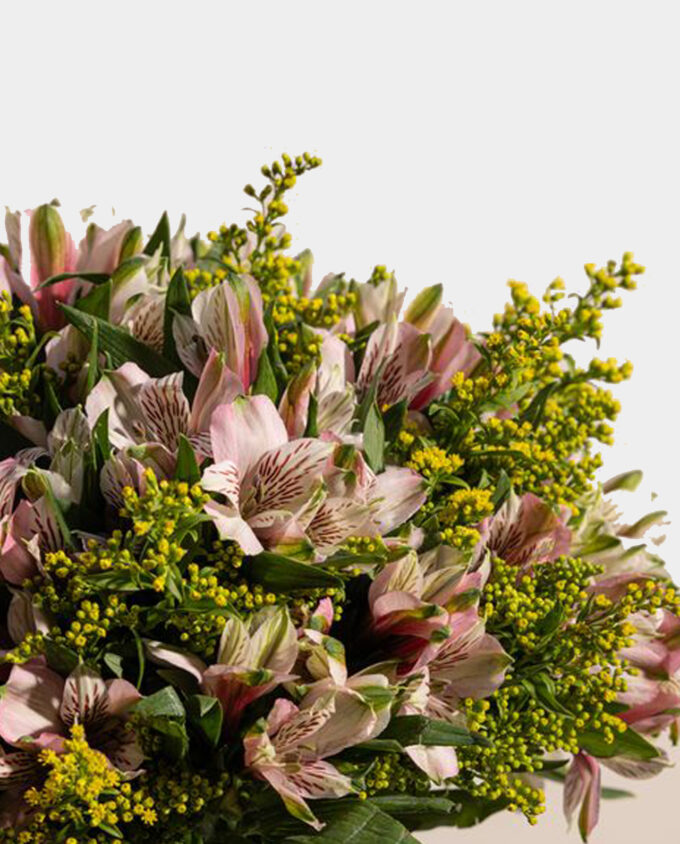 ivory elegance bloom vase - Image 2