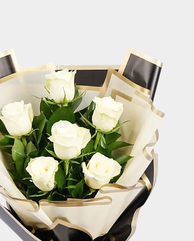 orchestra of petals vase