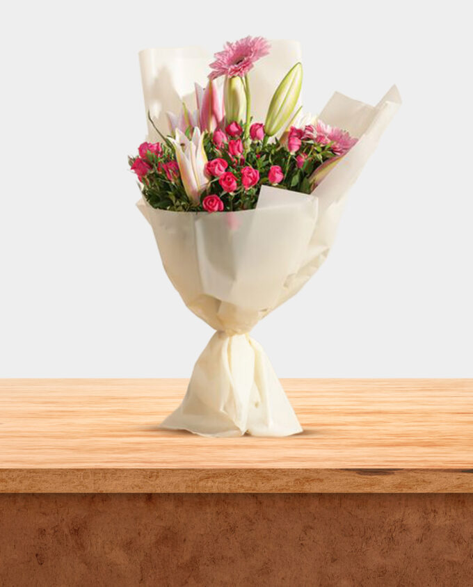classic red rose bouquet - Image 3