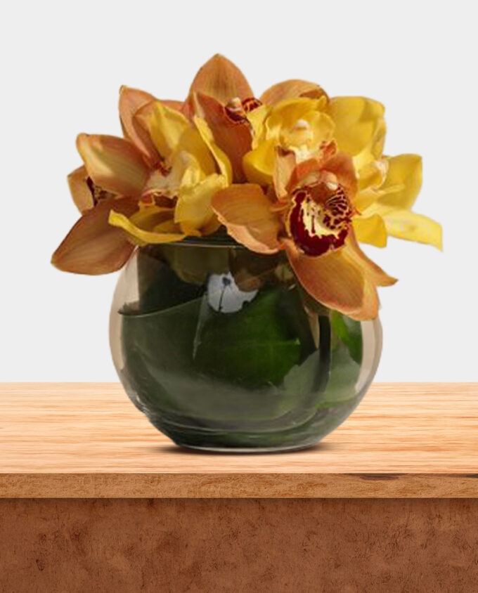 lush haven hydrangea vase - Image 3