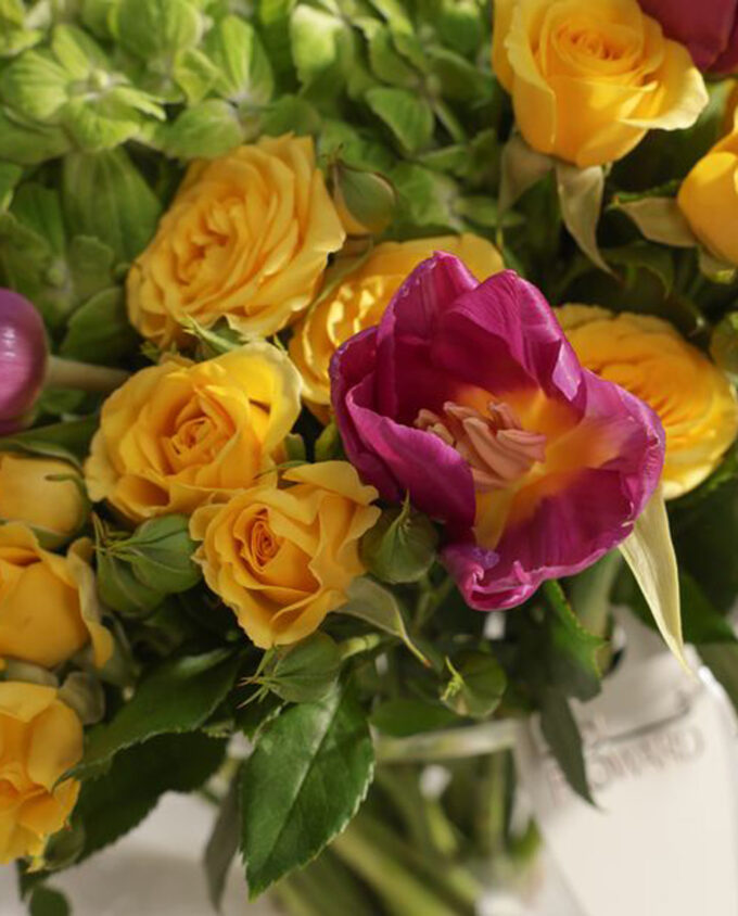 color breeze floral vase - Image 2