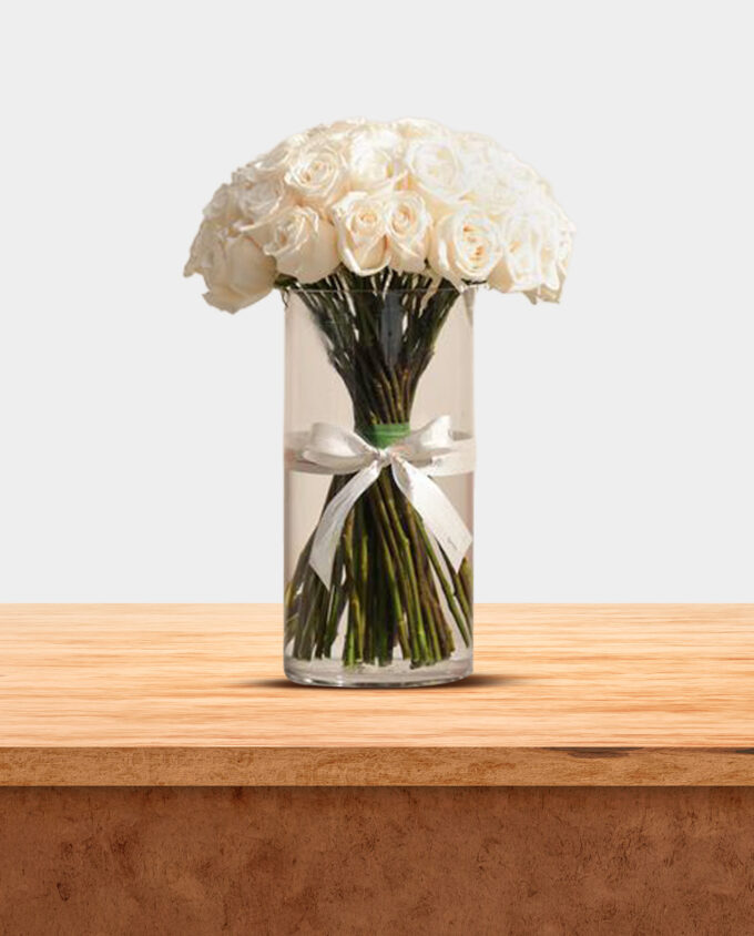 golden noir rose bouquet - Image 3