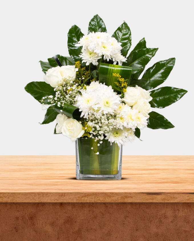 carnations of affection vase - Image 2